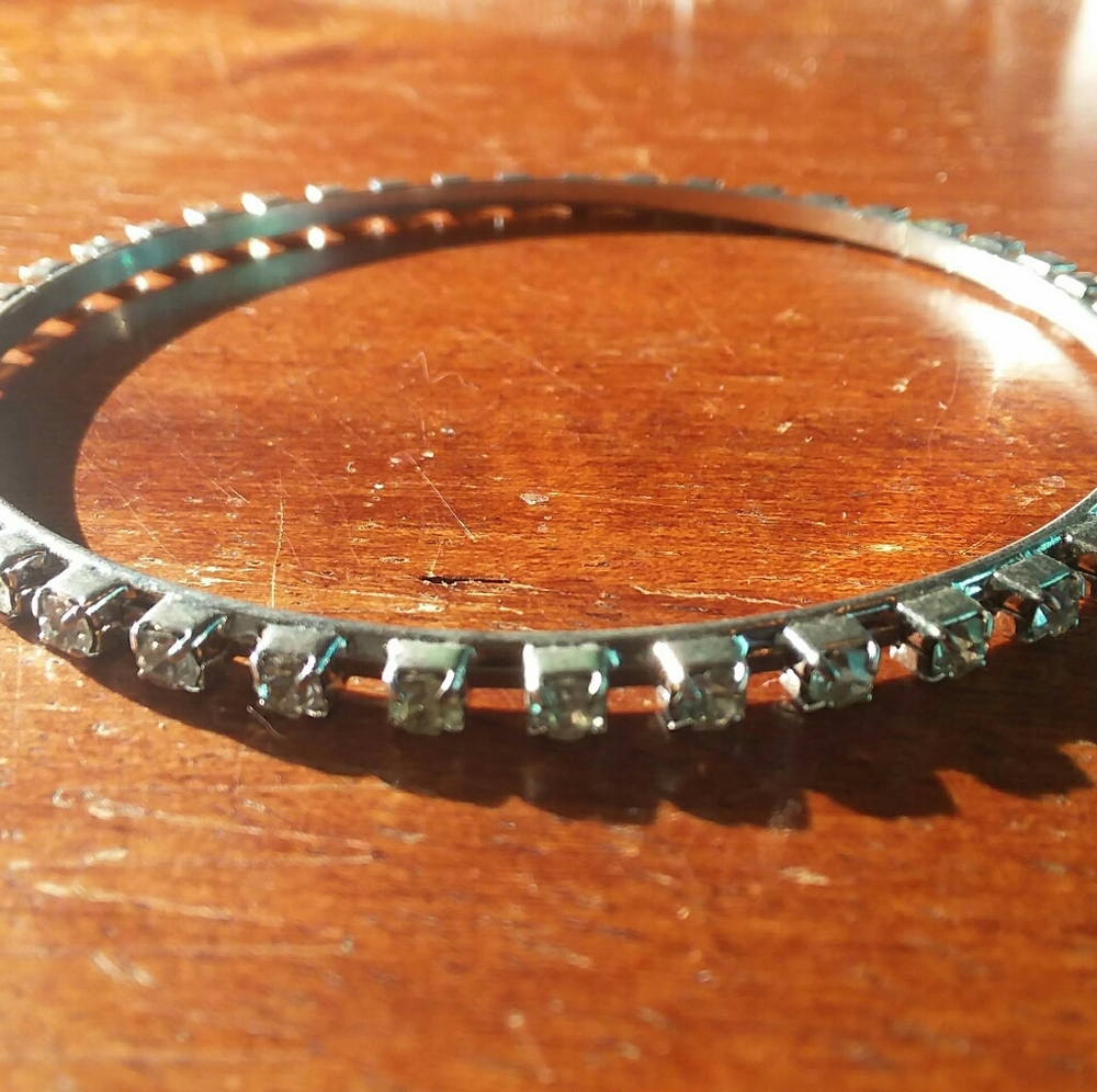 Bracelet - Picture 2 of 2